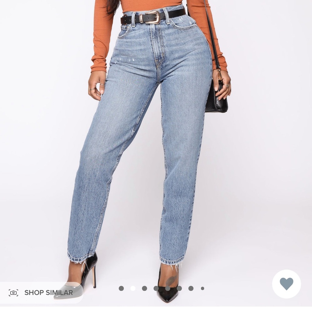“Very Special High Rise Mom Jeans”